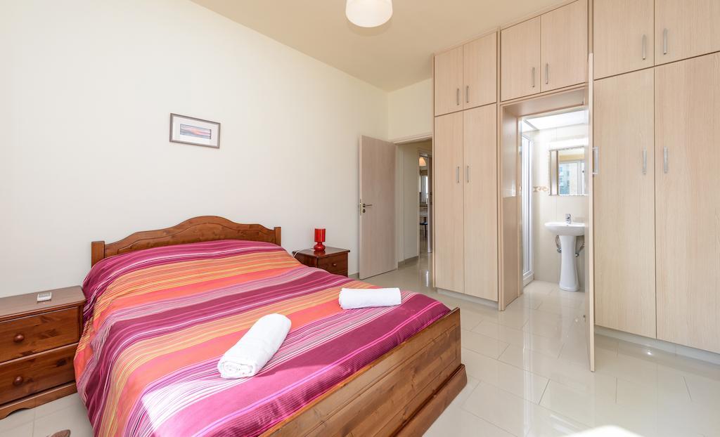 Apartment Victoria بروتاراس الغرفة الصورة